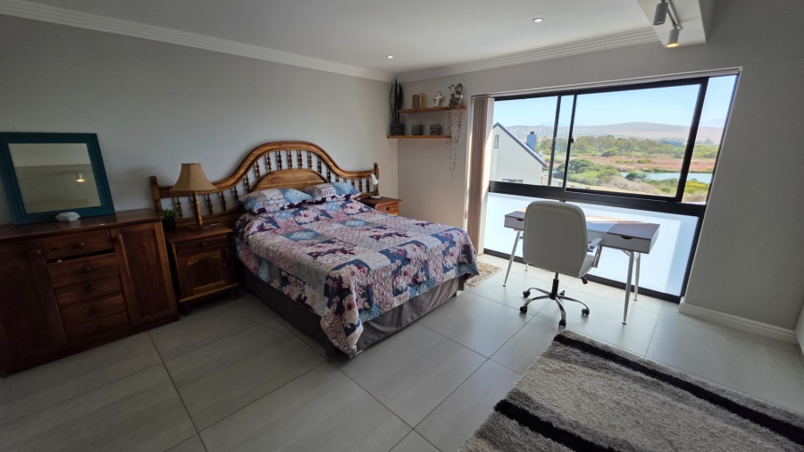 3 Bedroom Property for Sale in Hartenbos Central Western Cape